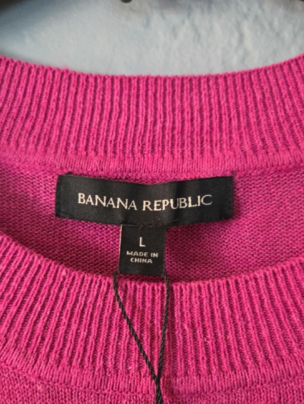 Banana Republic Short Sleeve Crewneck Sweater - Pink - Picture 4 of 8